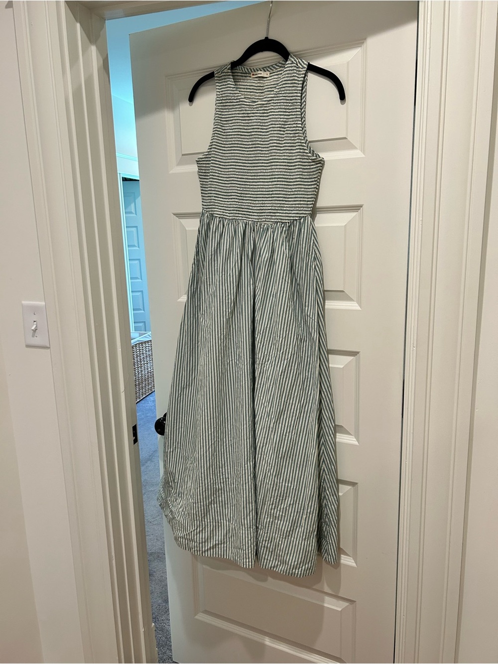 Marine Layer Darcy Smocked Poplin Pima Cotton - Picture 4 of 7